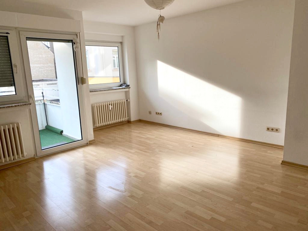 Schöne 1-Zimmer-Wohnung mit Einbauküche Bad und Balkon in Wiesbaden #11
