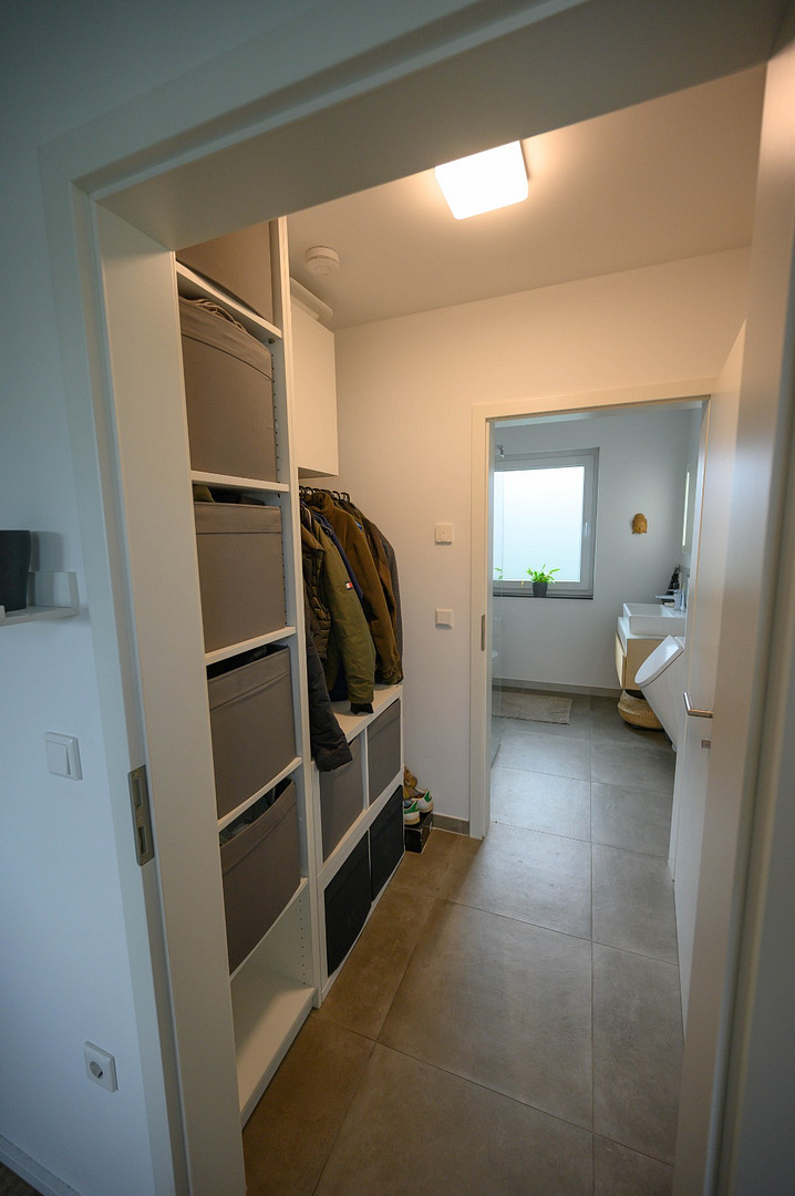 Moderne, großzügig geschnittene,lichtdurchflutete Wohnung in Architektenhaus – Essen(Heidhausen) – Vorschaubild 11
