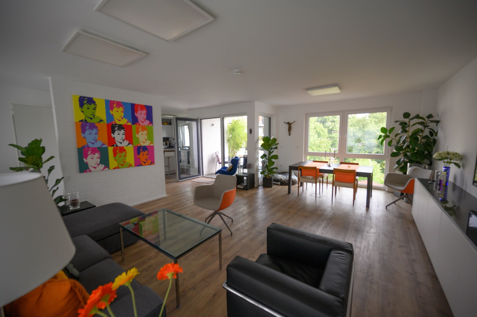 Moderne, großzügig geschnittene,lichtdurchflutete Wohnung in Architektenhaus – Essen(Heidhausen) – Vorschaubild 2