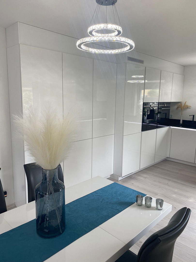 Moderne Doppelhaushälfte in ruhiger, sonniger Lage am Stadtrand von Ingolstadt – Ingolstadt – Vorschaubild 3