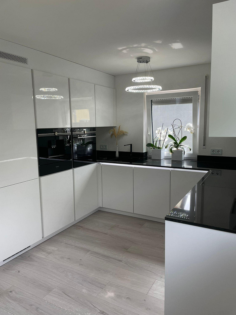 Moderne Doppelhaushälfte in ruhiger, sonniger Lage am Stadtrand von Ingolstadt – Ingolstadt – Vorschaubild 2