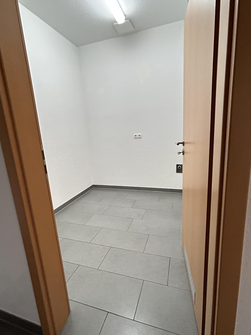 2 Zimmer, Einbauküche, Dachterrasse, im Zentrum – Breite Herzogstraße, 38300 Wolfenbüttel – Vorschaubild 3