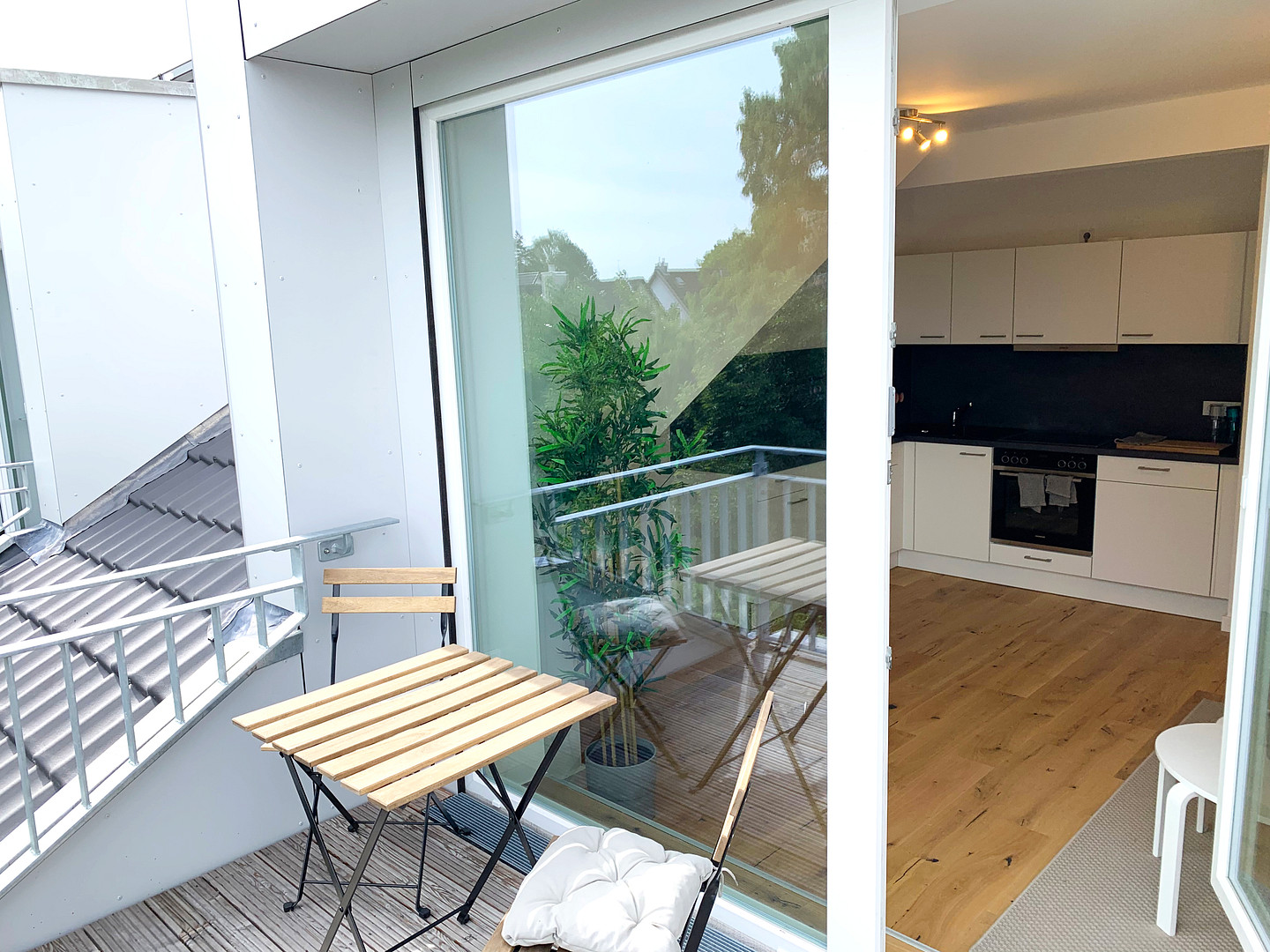 Hochwertige 1,5-Zimmer-Wohnung mit Südwest-Balkon in Hamburg-Marienthal – Holstenhofweg 10, 22041 Hamburg(Wandsbek) – Vorschaubild 6