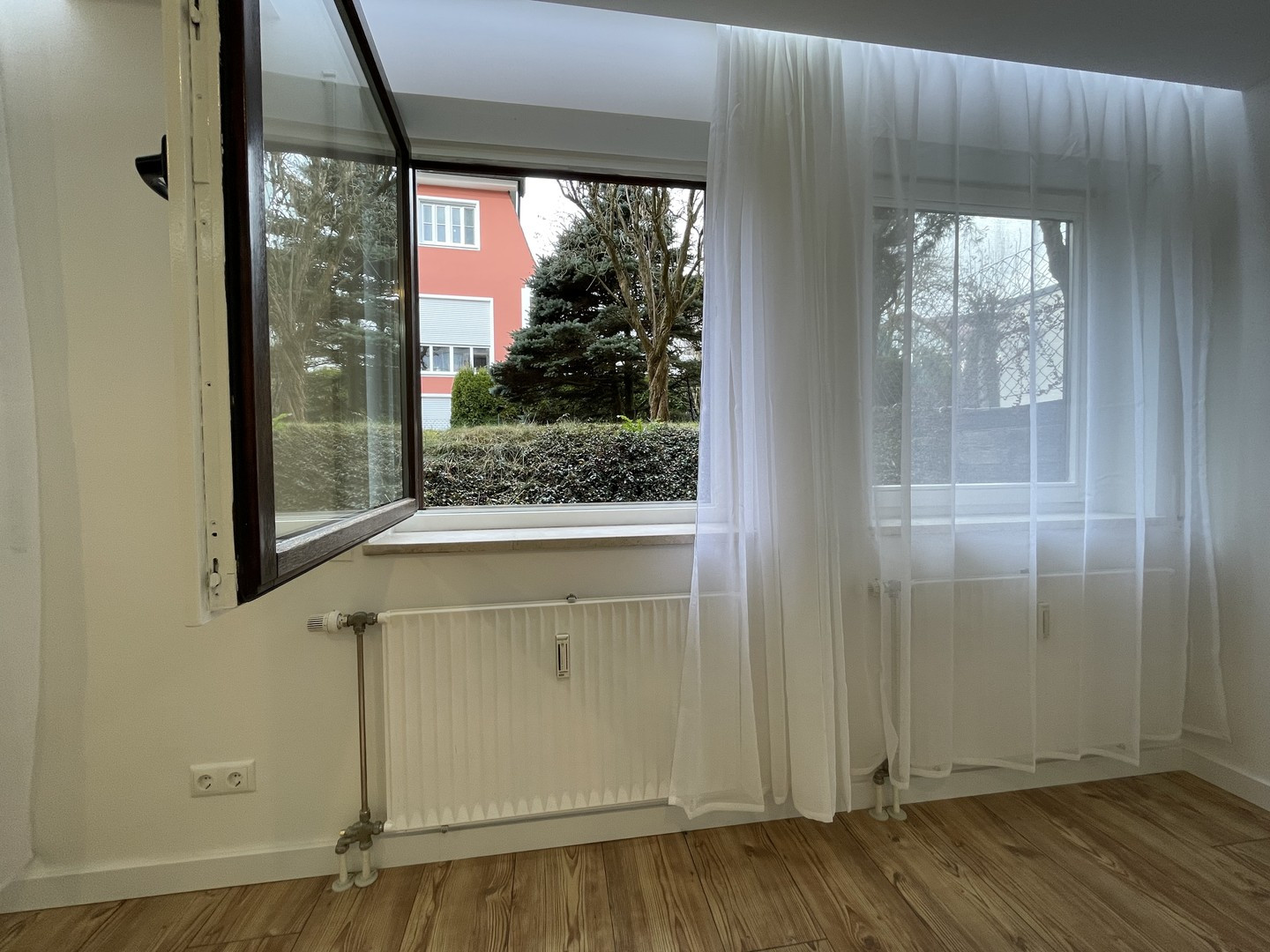 2 ZKB Souterrain-Wohnung in hervorragender Lage direkt am Siebentischwald – Schloßanger 5, 86179 Augsburg(Haunstetten) – Vorschaubild 3