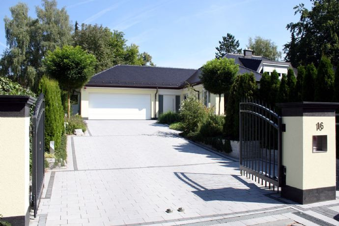 Traumvilla nahe am Bodensee in sehr ruhige Lage. – Bad Saulgau – Vorschaubild 2