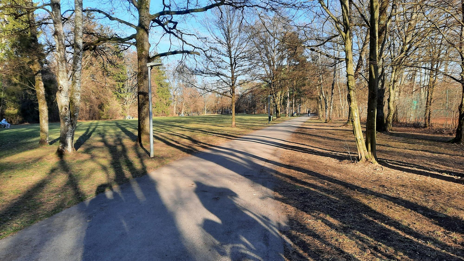 Traumhaft wohnen in München-Solln: Möblierte 2-Zimmer-Gartenwohnung – Franz-Reber-Weg 6, 81479 München(Solln) – Vorschaubild 49