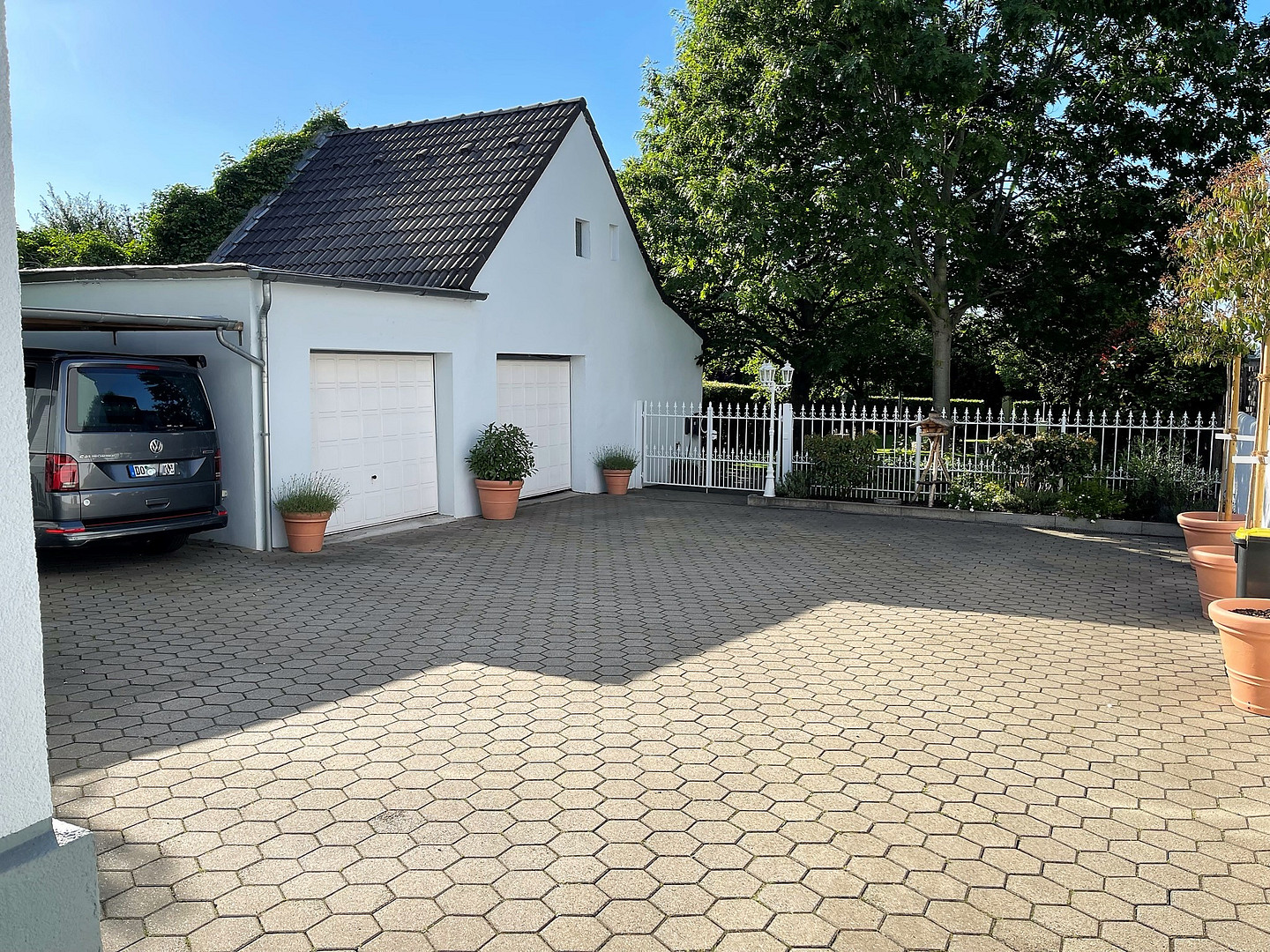 Wohnen und Arbeiten: Stilvolles Mehrfamilien- und Geschäftshaus mit großem Garten. – Dortmund(Wambel) – Vorschaubild 7