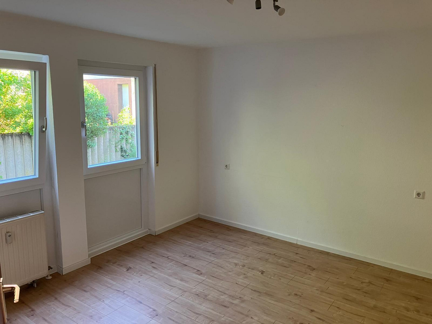 Helle & frisch renovierte Wohnung mit Terrasse im Grünen inkl. TG Stellplatz – Talstraße 69 d, 70188 Stuttgart(Ost) – Vorschaubild 4