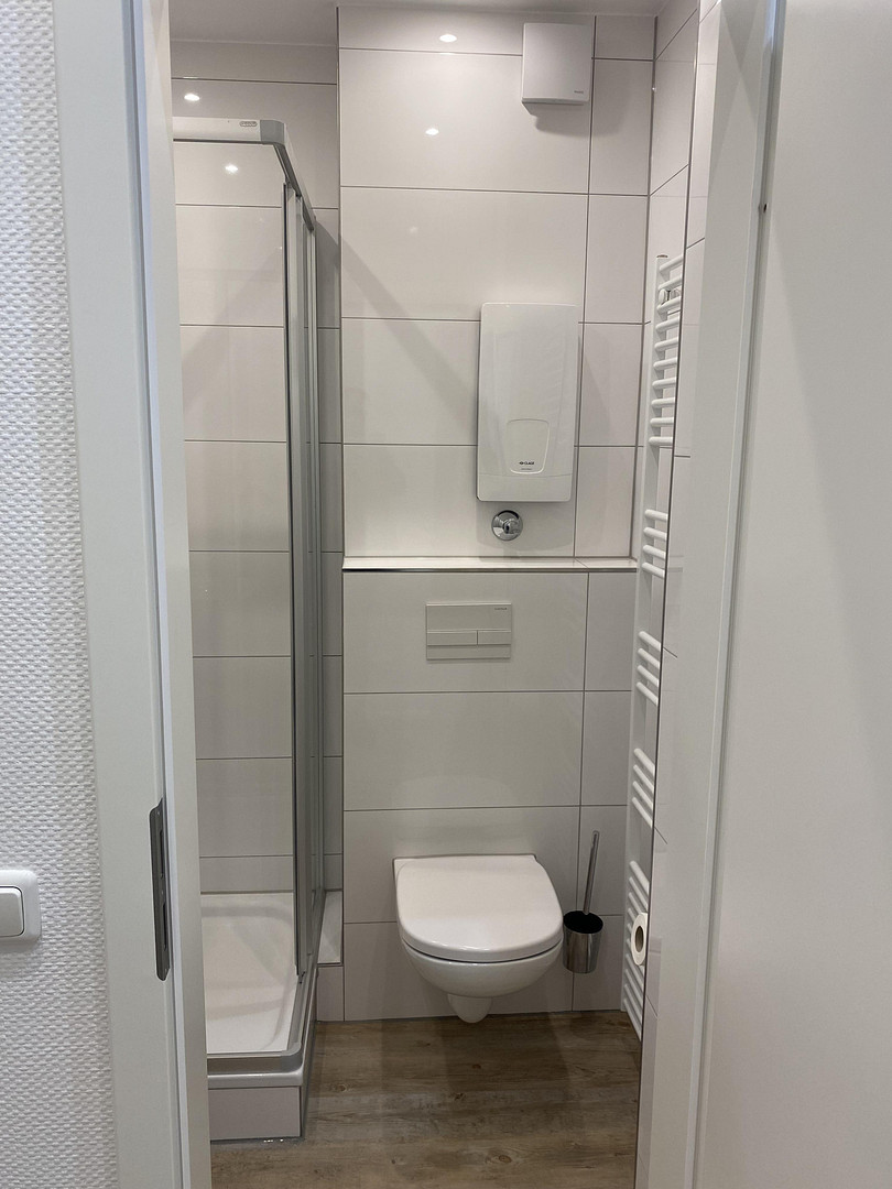 Kernsaniertes (2023) Appartment 3.OG,   Fernwärme, lichtdurchflutet, LED-Strahler, Rheinhausen – Hochemmericher Straße 64, 47226 Duisburg(Hochemmerich) – Vorschaubild 13