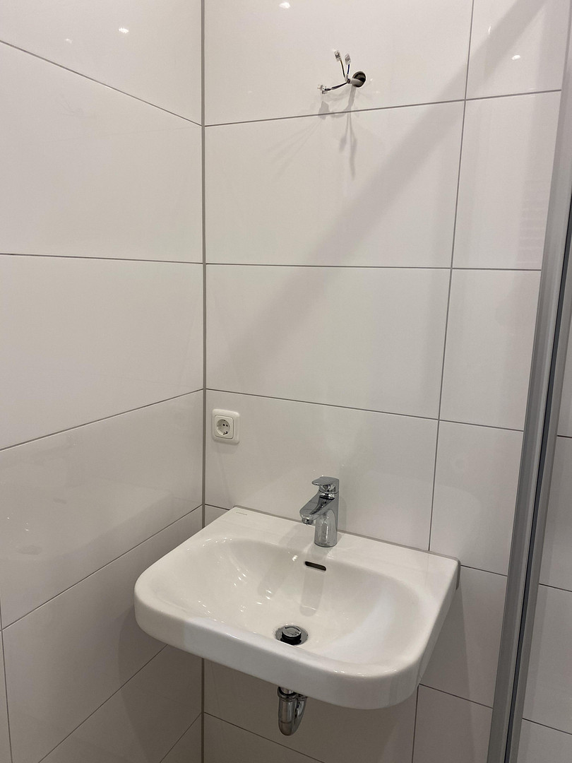 Kernsaniertes (2023) Appartment 3.OG,   Fernwärme, lichtdurchflutet, LED-Strahler, Rheinhausen – Hochemmericher Straße 64, 47226 Duisburg(Hochemmerich) – Vorschaubild 15