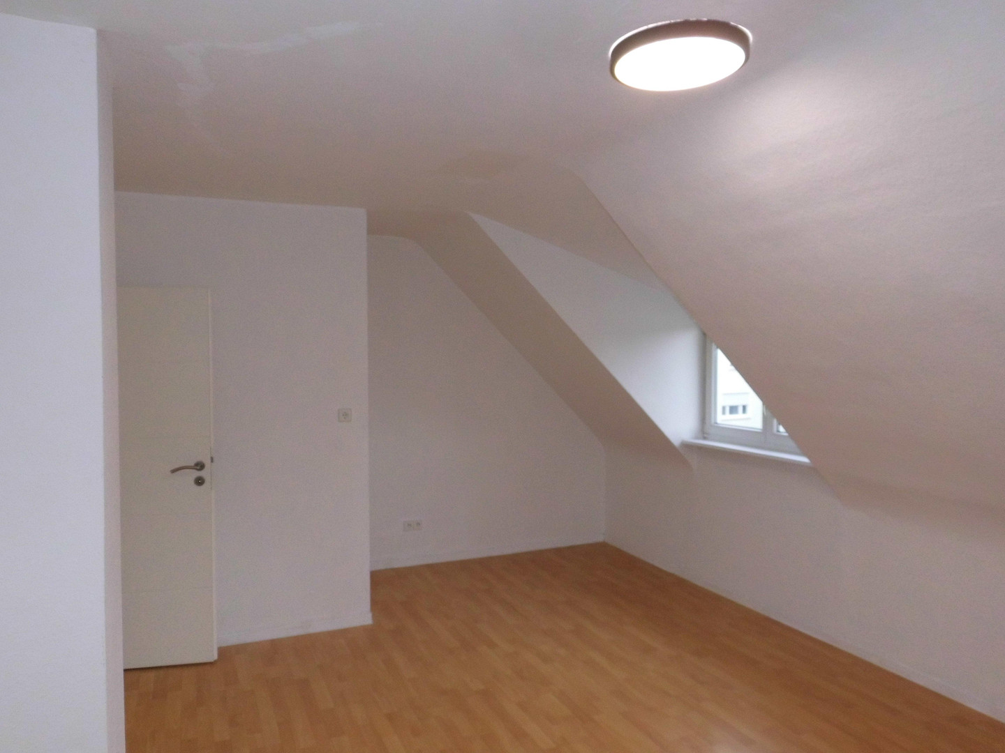 Helle 2 Zimmer Wohnung – Stuttgart(Bad Cannstatt) – Vorschaubild 5