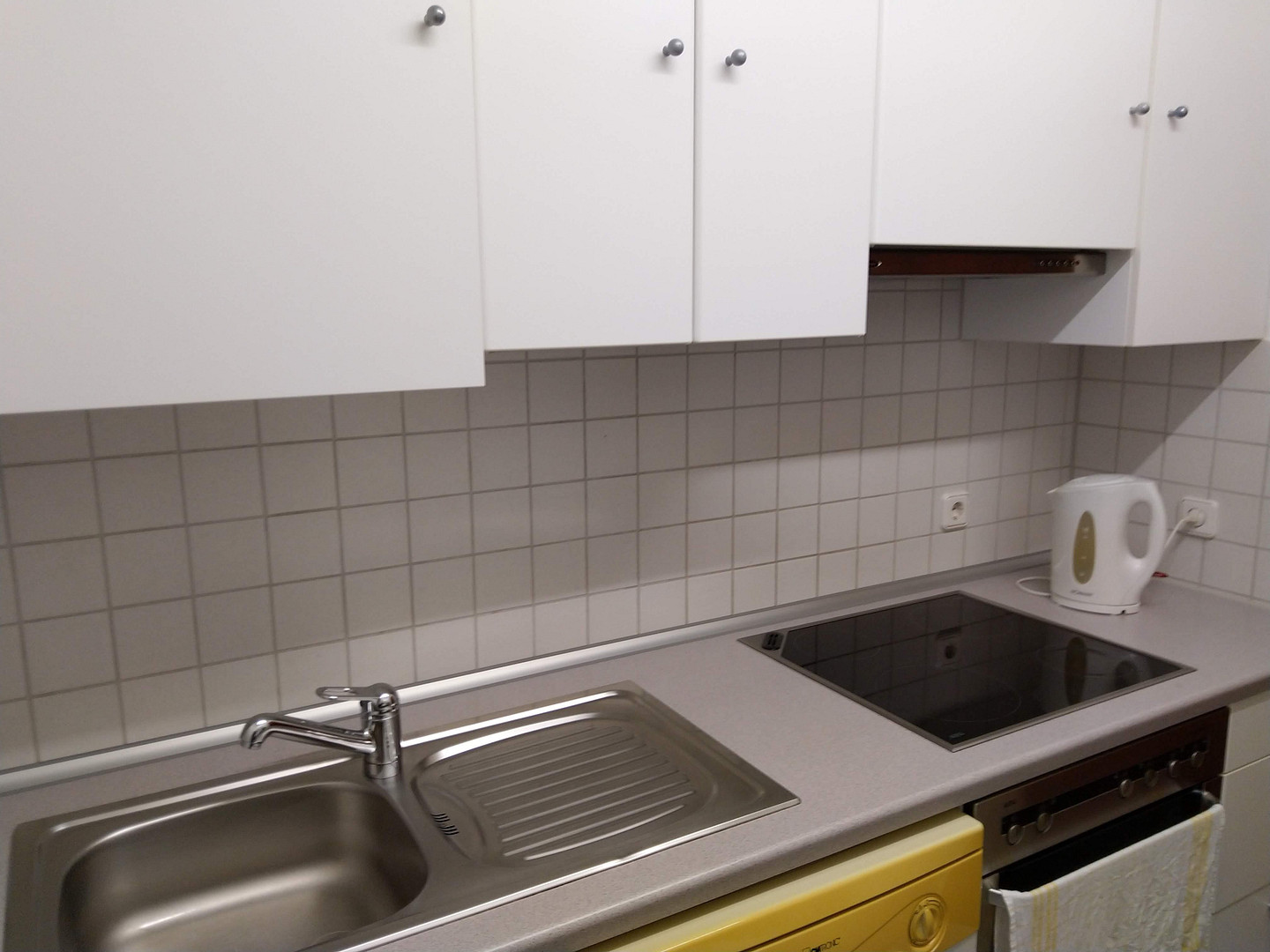 Esslingen großes 1 Zi-Komfort-Apartm., 40qm, voll möbliert, Balkon, PKW-Stellpl., ready to use – Schurwaldstr. 4, 73734 Esslingen(Berkheim) – Vorschaubild 8