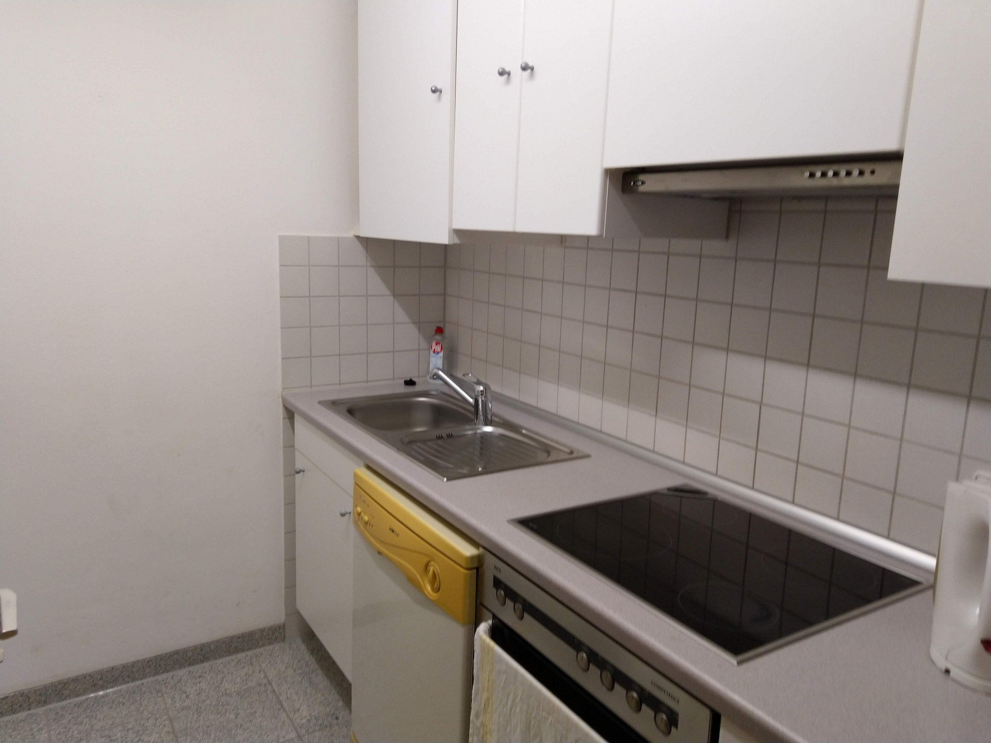 Esslingen großes 1 Zi-Komfort-Apartm., 40qm, voll möbliert, Balkon, PKW-Stellpl., ready to use – Schurwaldstr. 4, 73734 Esslingen(Berkheim) – Vorschaubild 9