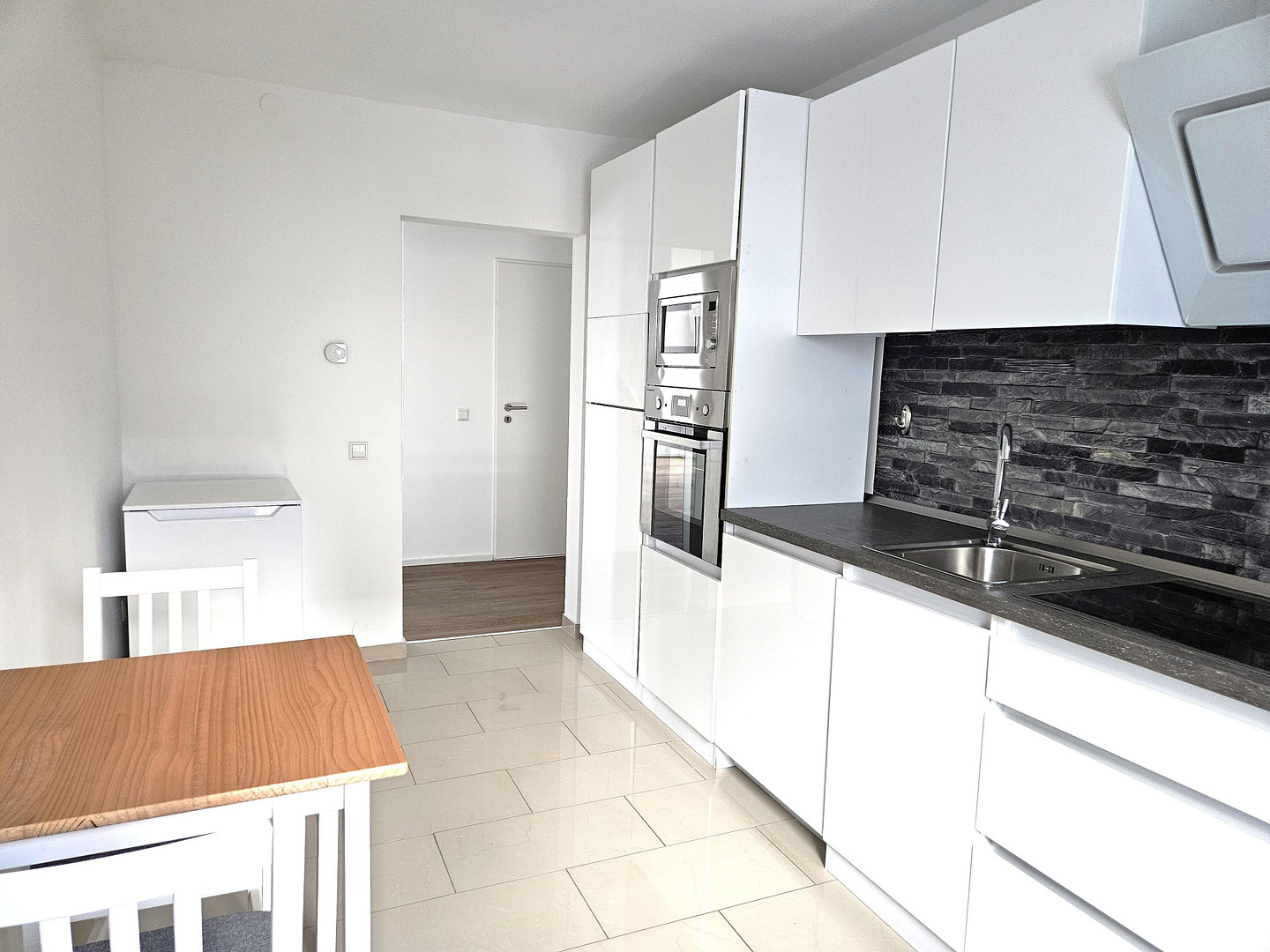 Großzügiges Wohnen auf 122,50 qm zur Miete, in gehobener Lage – 70374 Stuttgart(Bad Cannstatt) – Vorschaubild 5