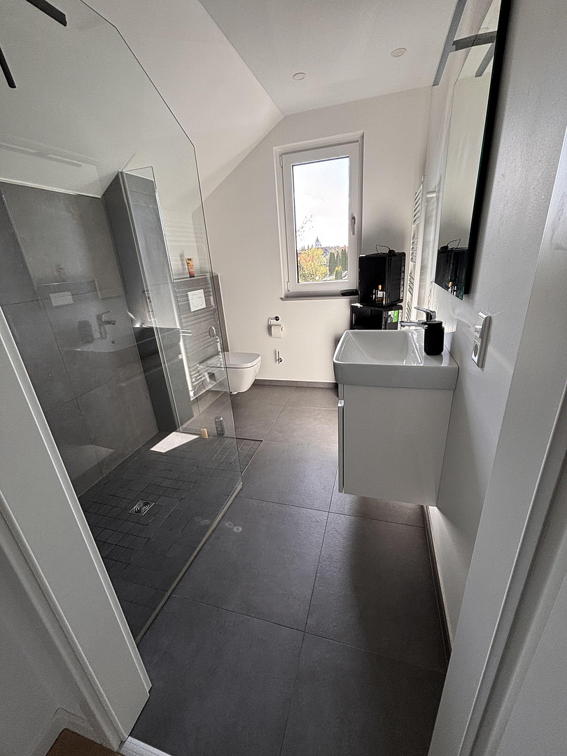 Zuhause heute- Moderner und energieeffizienter Neubau (KfW40) mit 3 Zimmer Wohnung – Paderborn – Vorschaubild 3