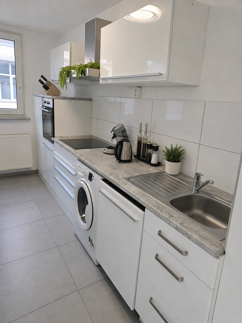 Helle 3 Zimmer- Ergeschosswohnung | inkl. Einbauküche + Balkon – Sternstr. 54, 47798 Krefeld(Stadtmitte) – Vorschaubild 3