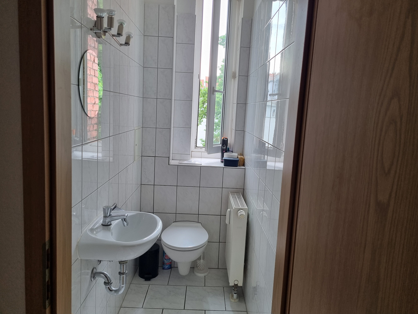 Charmante und großzügige und zentrumsnahe Wohnung inklusive Küche mit Balkonoption WG geeignet – Lassallestr. 7, 99086 Erfurt(Johannesvorstadt/Johannesplatz) – Vorschaubild 7