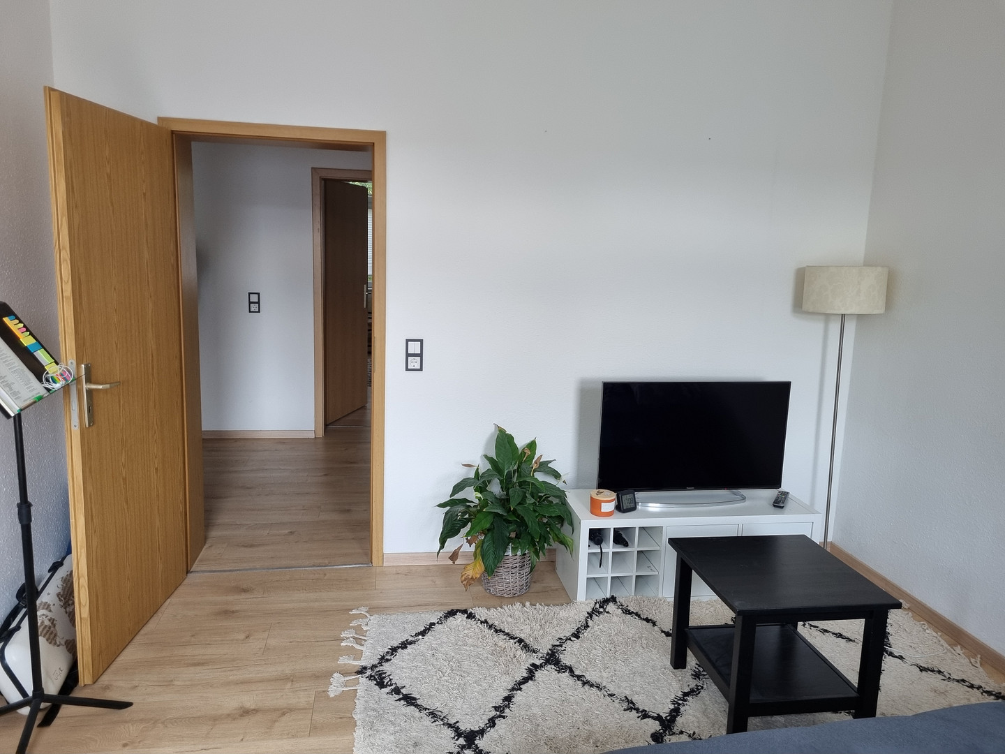Charmante und großzügige und zentrumsnahe Wohnung inklusive Küche mit Balkonoption WG geeignet – Lassallestr. 7, 99086 Erfurt(Johannesvorstadt/Johannesplatz) – Vorschaubild 3
