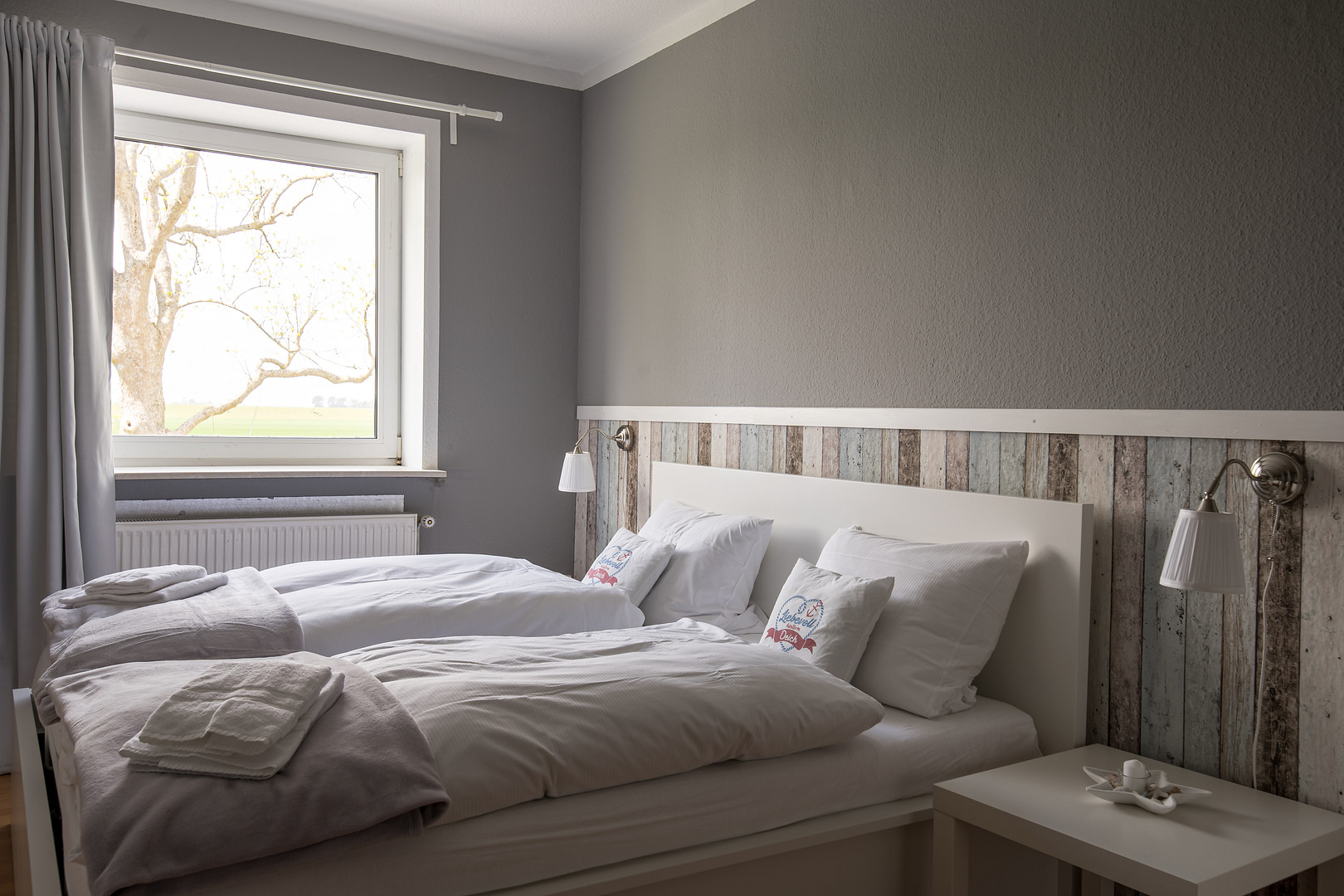 Traumhafter Resthof in absoluter Alleinlage direkt hinterm Eiderdeich mit eigenem Leuchtturm! – Lehe – Vorschaubild 22
