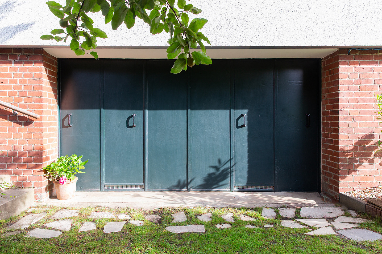 Wohnen + Kapitalanlage: Top gepflegtes, aufwendig saniertes 30er-Jahre-Haus in 1A-Lage Zehlendorf – 14167 Berlin(Zehlendorf) – Vorschaubild 32