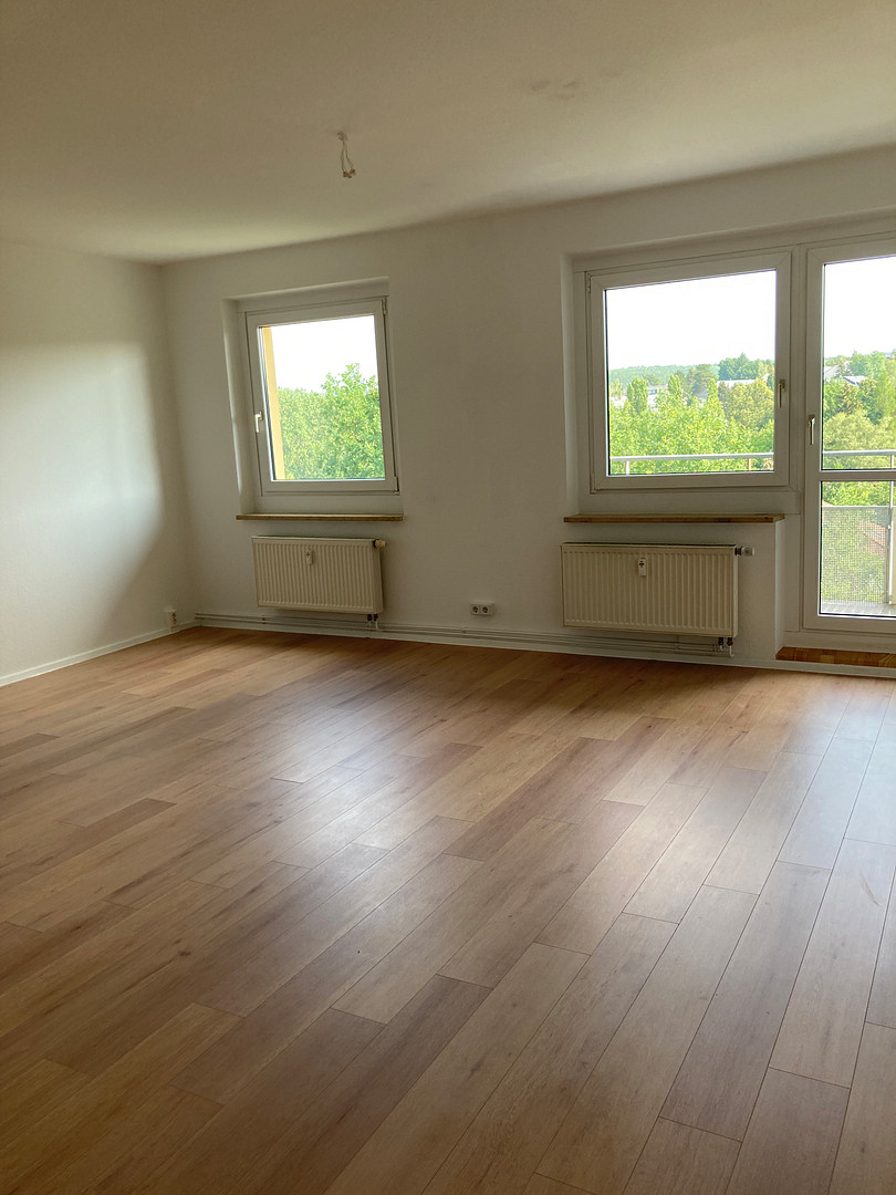 MEGA Ausblick, Küche, Fußboden und Badezimmer neu – Kurt Schneider Str. 22, 9122 Chemnitz(Markersdorf) – Vorschaubild 4