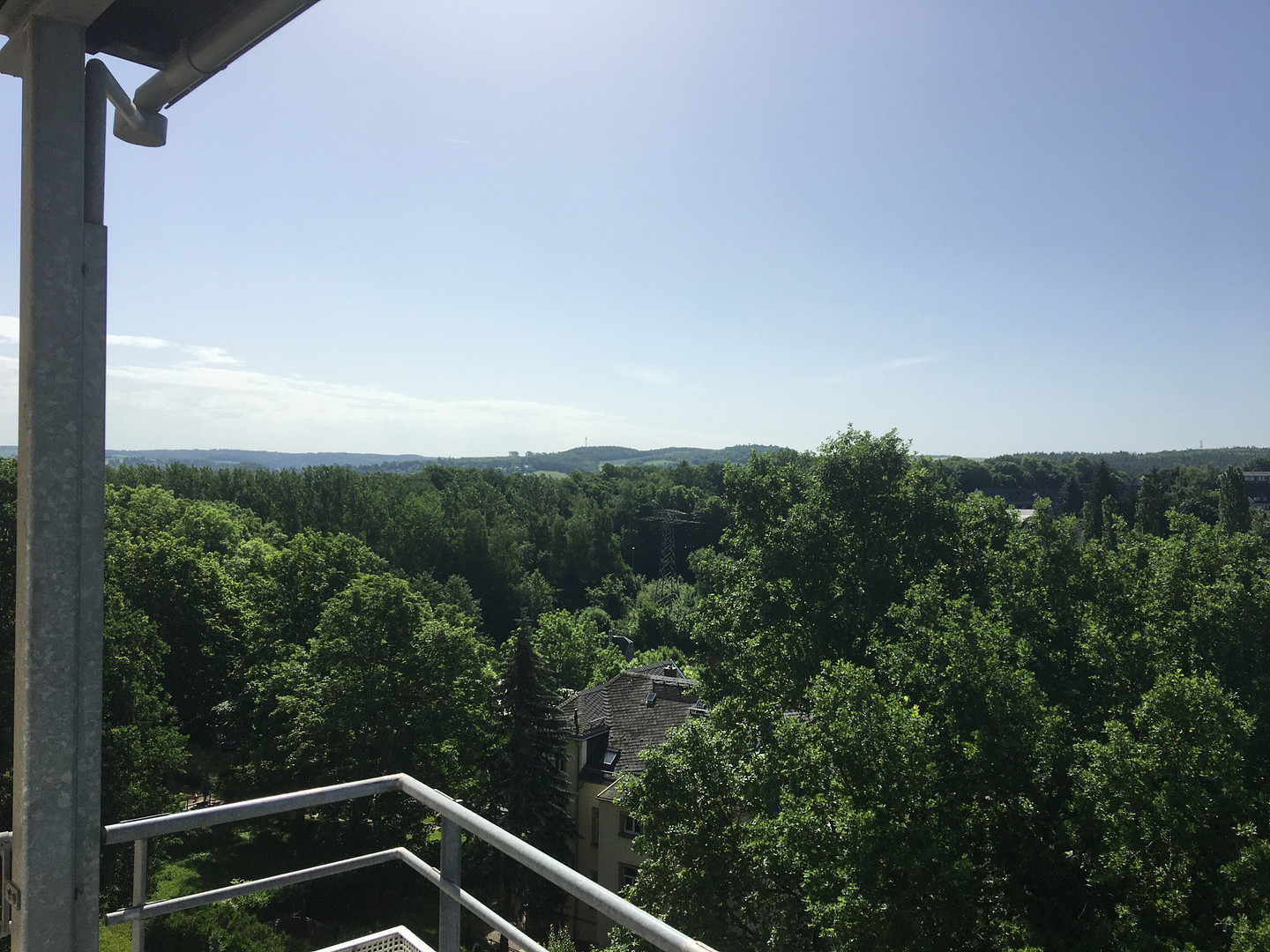 MEGA Ausblick, Küche, Fußboden und Badezimmer neu – Kurt Schneider Str. 22, 9122 Chemnitz(Markersdorf) – Vorschaubild 13