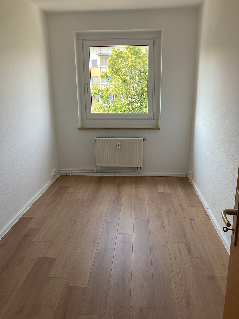 MEGA Ausblick, Küche, Fußboden und Badezimmer neu – Kurt Schneider Str. 22, 9122 Chemnitz(Markersdorf) – Vorschaubild 8
