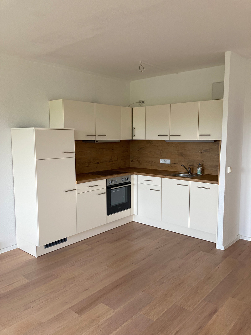 MEGA Ausblick, Küche, Fußboden und Badezimmer neu – Kurt Schneider Str. 22, 9122 Chemnitz(Markersdorf) – Vorschaubild 2