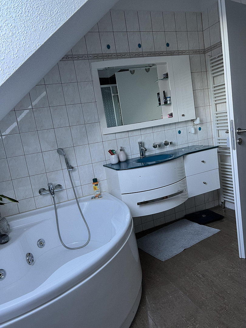 Zweifamilienhaus mit Doppelgarage in Mühlhausen-Ehingen – Am Schwefelgraben 3, 78259 Mühlhausen-Ehingen(Mühlhausen) – Vorschaubild 9