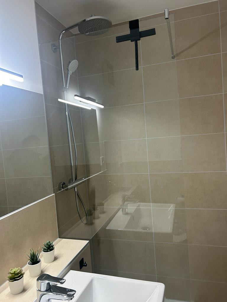 Perfekt für Pendler, befristet auf 2 Jahre: Sanierte, möblierte Wohnung im Herzen von Sülz – Köln(Sülz) – Vorschaubild 10