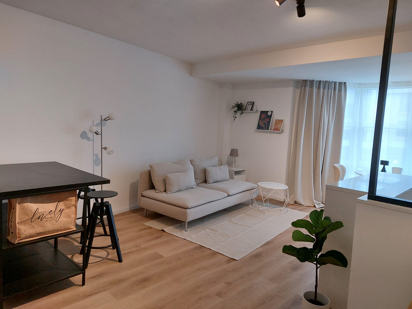 Perfekt für Pendler, befristet auf 2 Jahre: Sanierte, möblierte Wohnung im Herzen von Sülz – Köln(Sülz) – Vorschaubild 7