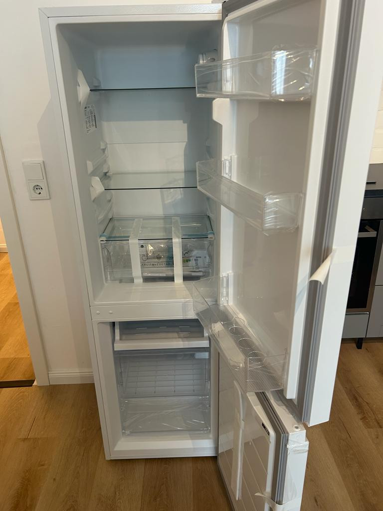 Perfekt für Pendler, befristet auf 2 Jahre: Sanierte, möblierte Wohnung im Herzen von Sülz – Köln(Sülz) – Vorschaubild 14