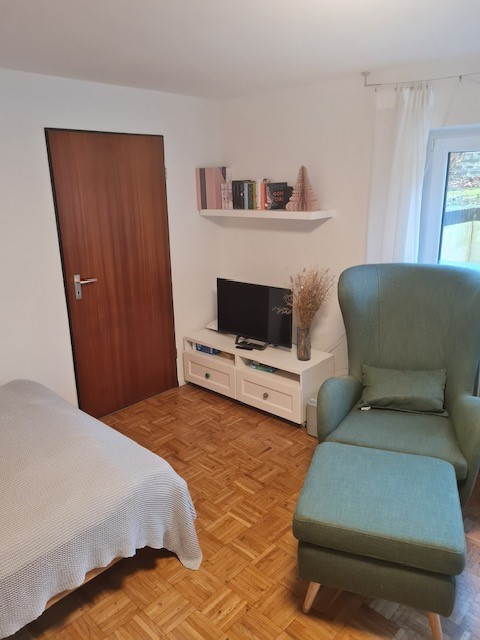 Bochum Ehrenfeld: Schickes Appartement mit Einbauküche zu vermieten – Friederikastraße 64, 44789 Bochum(Wiemelhausen) – Vorschaubild 4