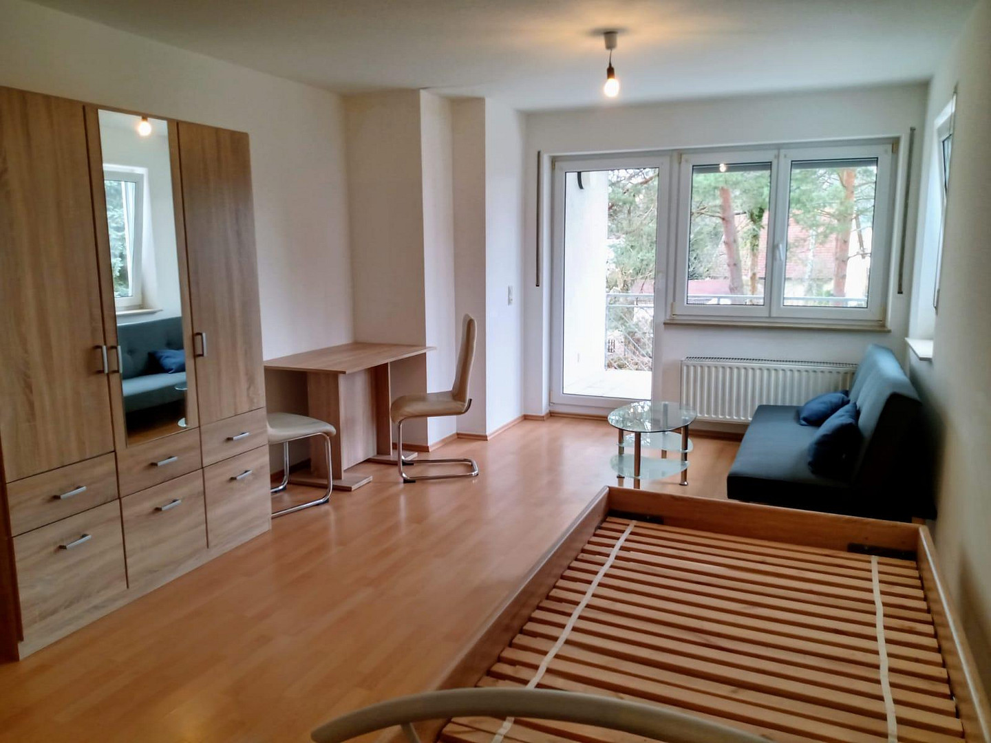 Nahe BER, Tesla, Rolls Royce! Ruhige 1-Zimmer-Wohnung mit Balkon, Stellplatz u. Einbauküche – Fritz-Reuter-Gasse 10, 15834 Ransdorf(Rangsdorf) – Vorschaubild 4