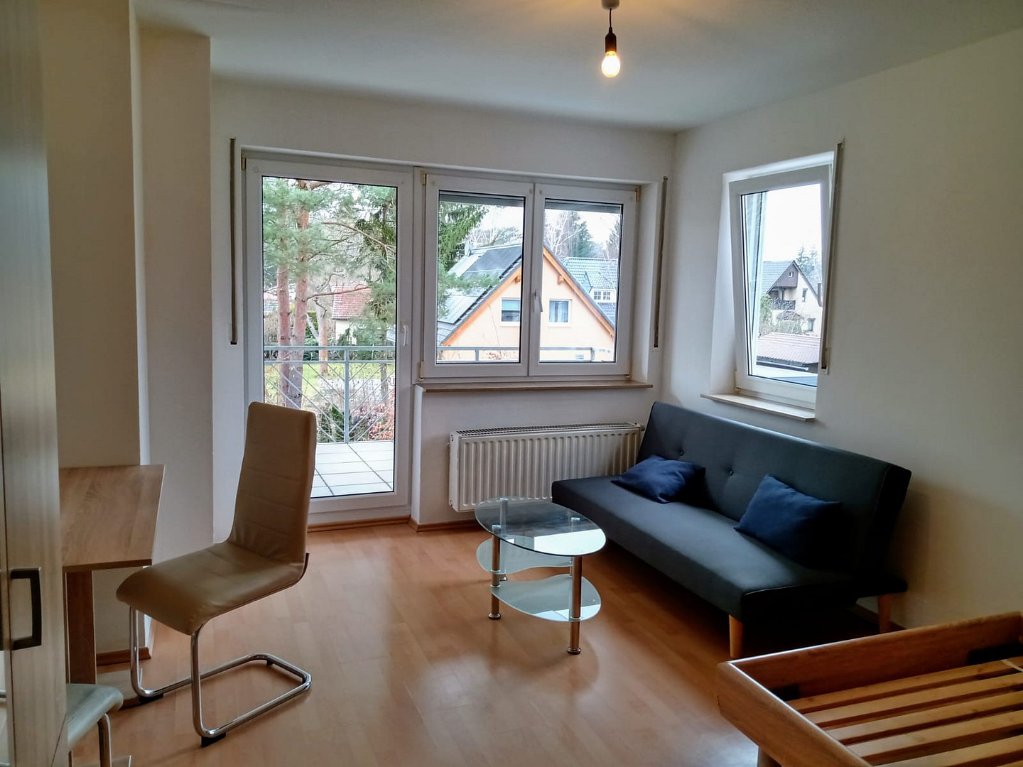 Nahe BER, Tesla, Rolls Royce! Ruhige 1-Zimmer-Wohnung mit Balkon, Stellplatz u. Einbauküche – Fritz-Reuter-Gasse 10, 15834 Ransdorf(Rangsdorf) – Vorschaubild 3