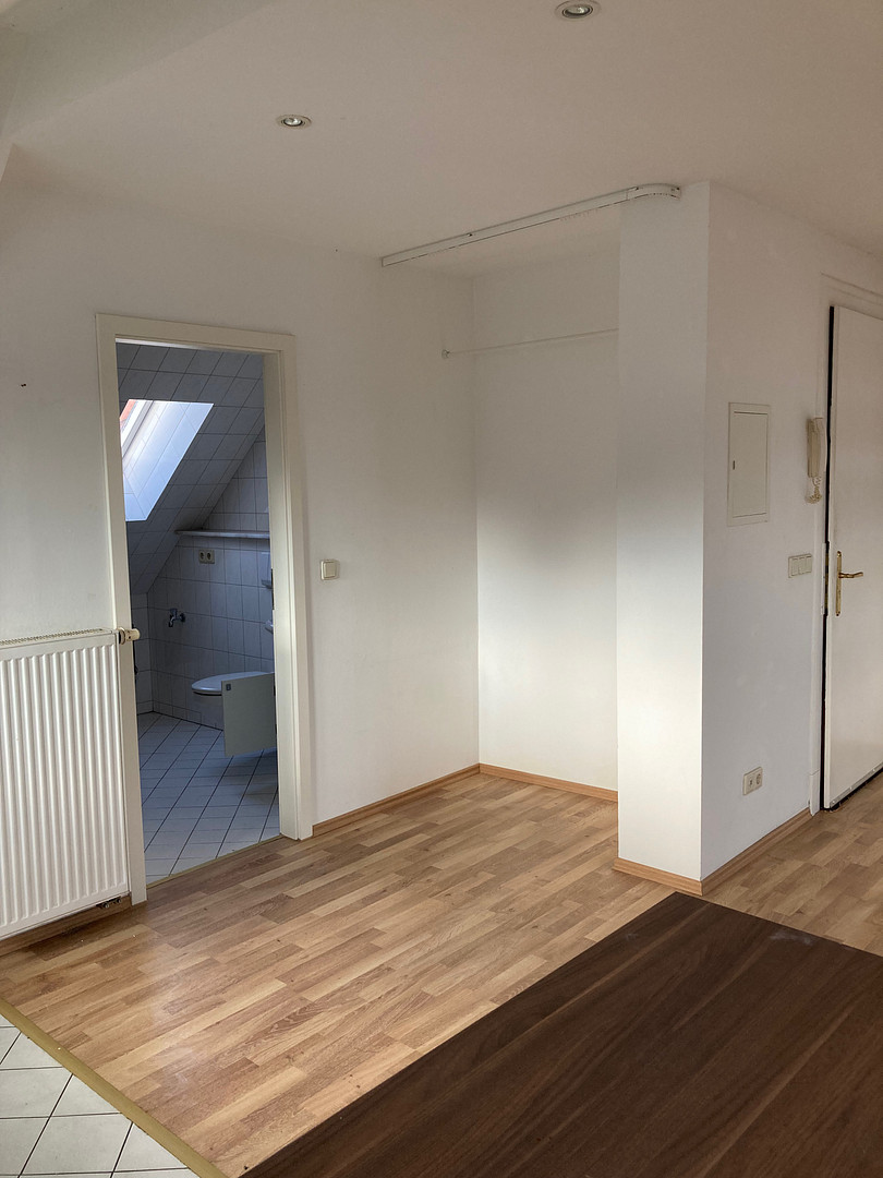 Loftfeeling auf 2 Ebenen, außergewöhliche & lichtdurchflutete Galeriewohnung – Böttgerstr. 5, 4328 Leipzig(Paunsdorf) – Vorschaubild 12
