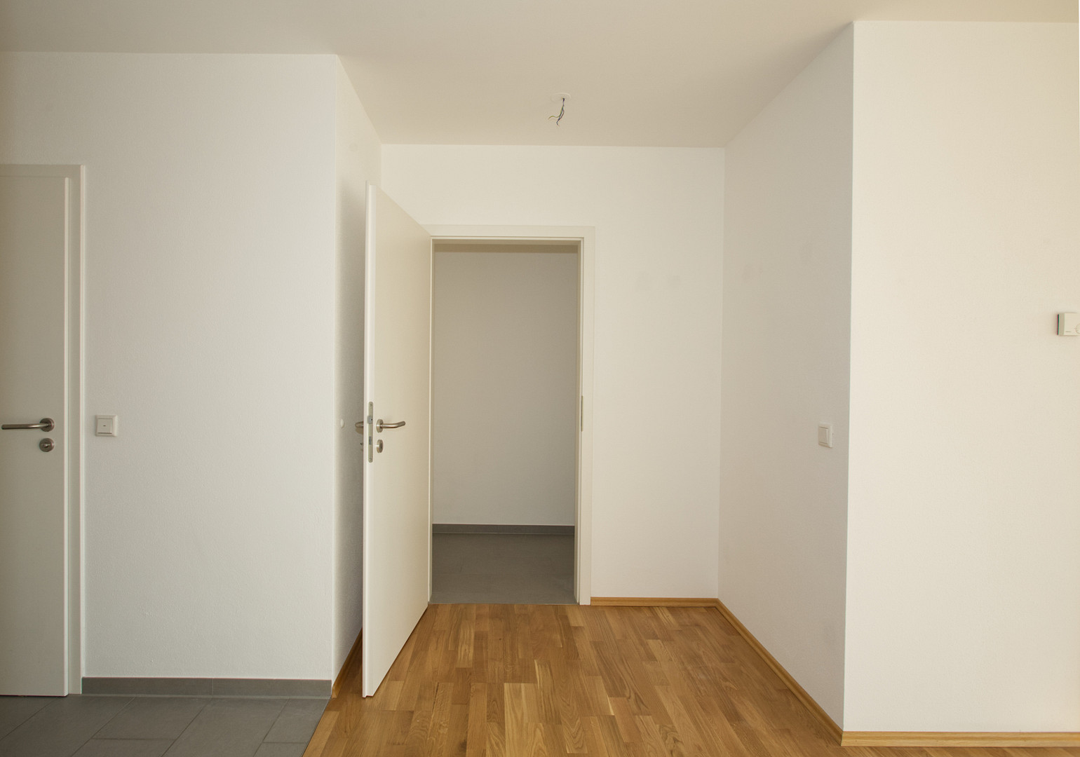 "Betreutes Wohnen"   entspanntes und ruhiges Wohnen im Alter, nur für Senioren über 60 Jahre – Bgm.-Bohl-Str. 54, 86157 Augsburg(Pfersee) – Vorschaubild 7