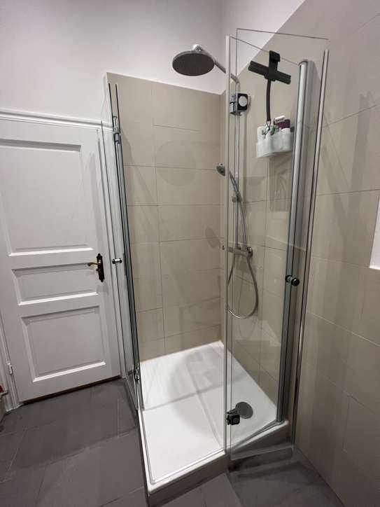 Tolle 4 Zimmer Altbauwohnung in Kreuzberg mit Wohnküche nahe Paul-Lincke Ufer, Südbalkon, Parkett – Berlin(Kreuzberg) – Vorschaubild 8
