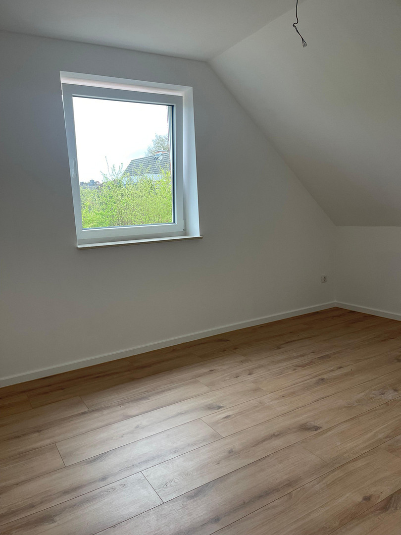 Neubau Doppelhaushälfte in schöner Lage - 4 Zimmer zzgl. ausgebauten Dachboden und Garten! – Brookweg 34b, 21465 Wentorf bei Hamburg – Vorschaubild 15