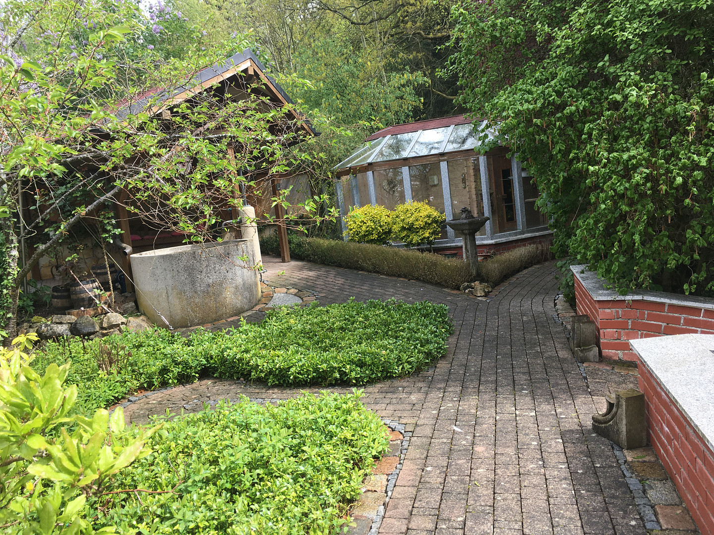 Am Waldrand gelegenes Einfamilienhaus mit ELW und parkähnlichem Garten – Landshut – Vorschaubild 37