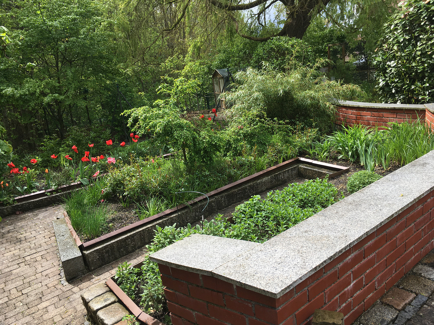 Am Waldrand gelegenes Einfamilienhaus mit ELW und parkähnlichem Garten – Landshut – Vorschaubild 39