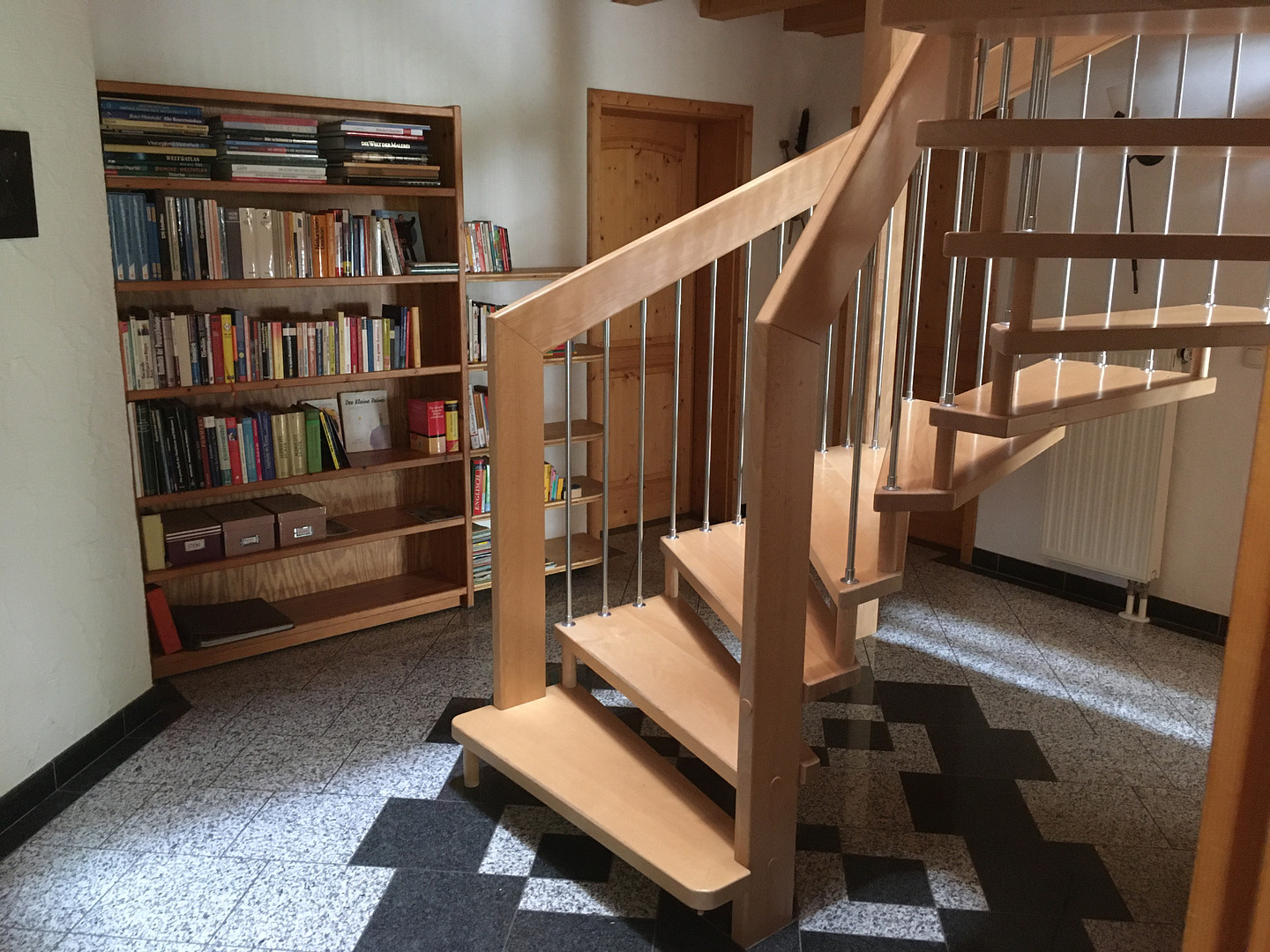 Am Waldrand gelegenes Einfamilienhaus mit ELW und parkähnlichem Garten – Landshut – Vorschaubild 20