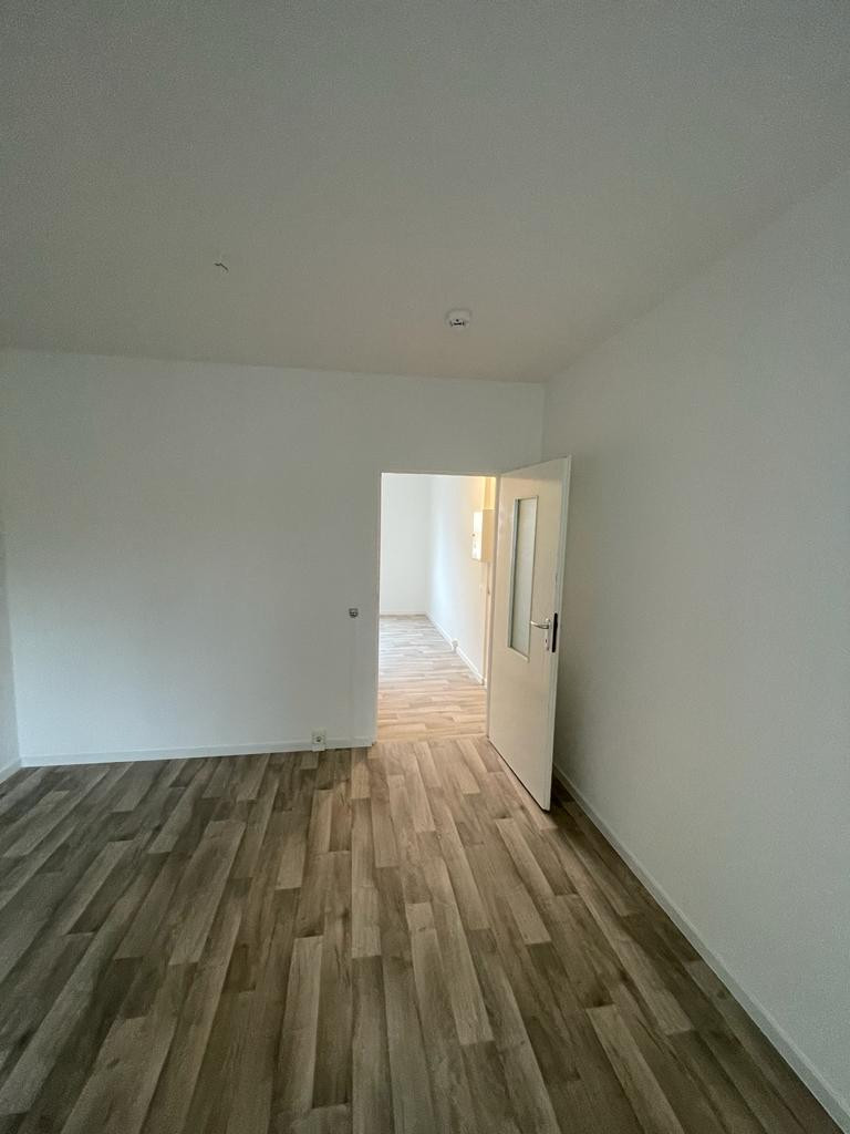 Frisch renovierte und helle 3-Zi. Whg. mit Balkon in Walddrehna – Pilzheide 11, 15926 Walddrehna – Vorschaubild 4
