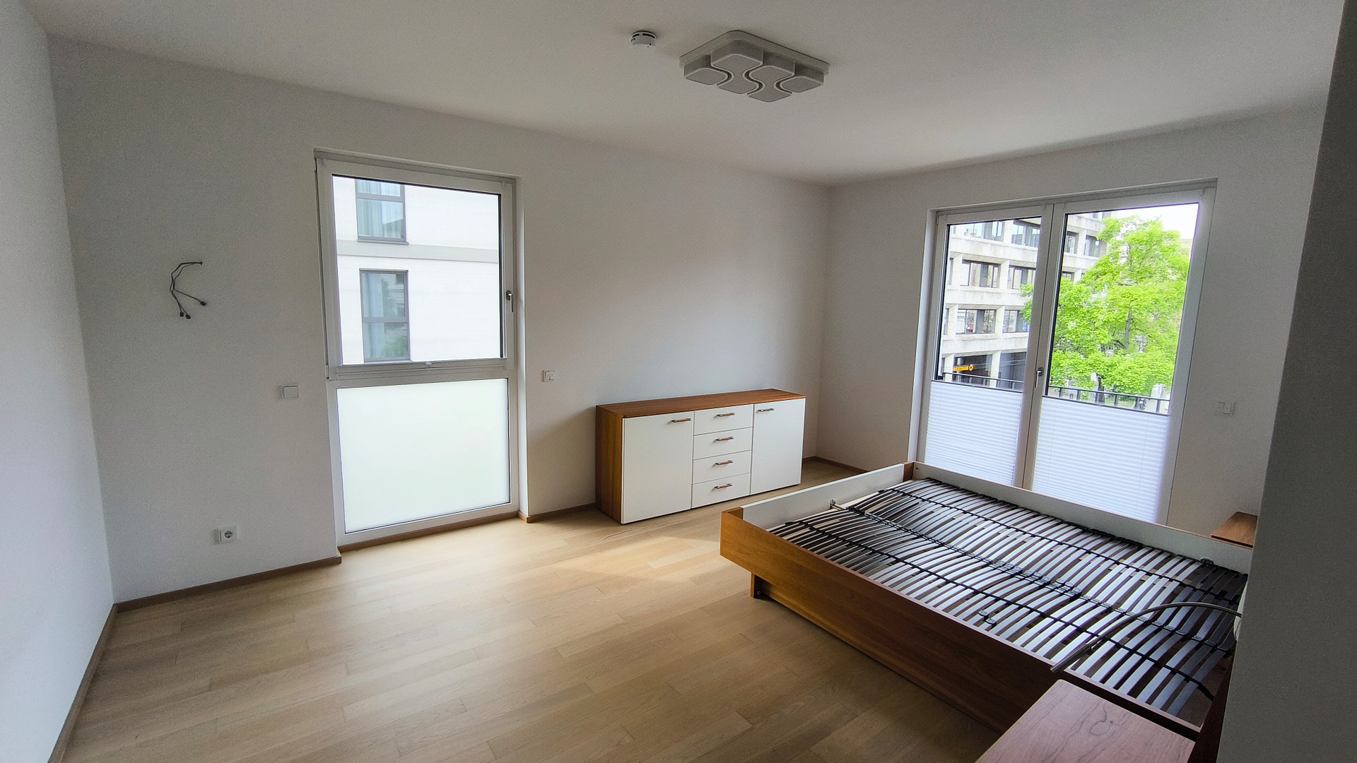 Großzügige 3 Zimmer Wohnung zentral Wiesbaden / 2 Bäder + Tiefgaragenstellplatz / Wilhelms IX – Rheinstr. 11, 65189 Wiesbaden – Vorschaubild 9
