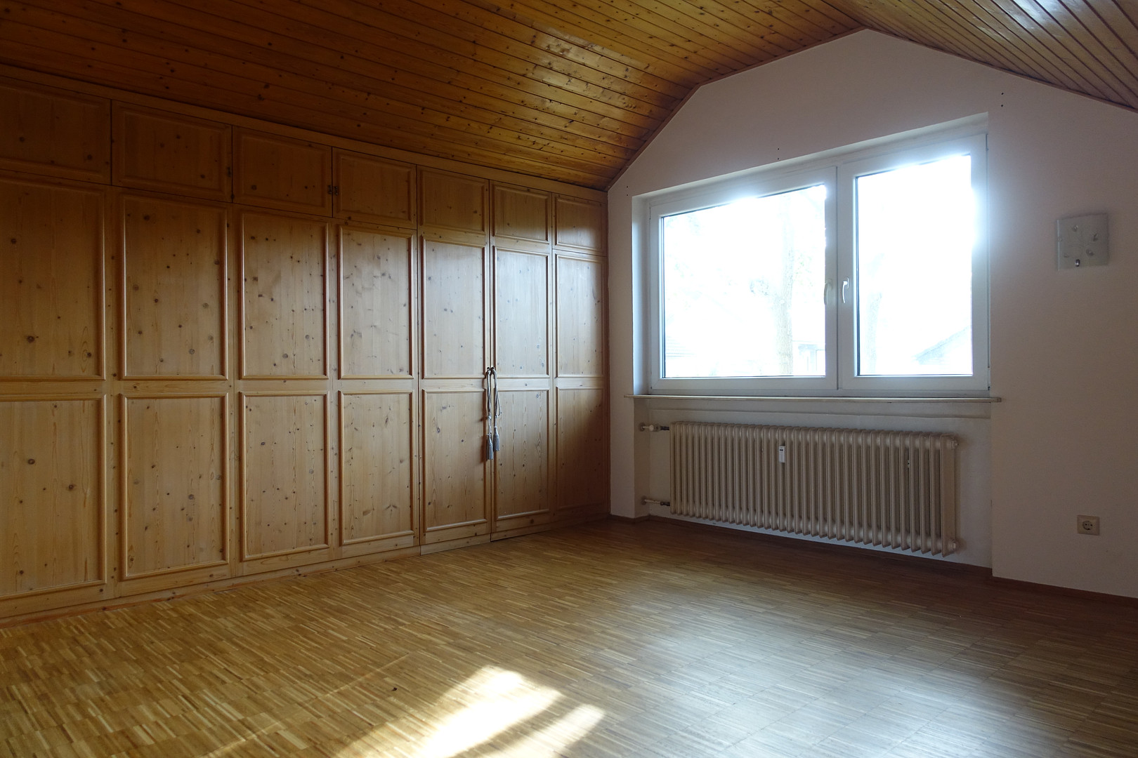 Einfamilienhaus mit Einliegerwohnung (eigener Eingang) ca. 250 m² Wohnfläche – Kiefernweg 1, 65510 Idstein – Vorschaubild 7