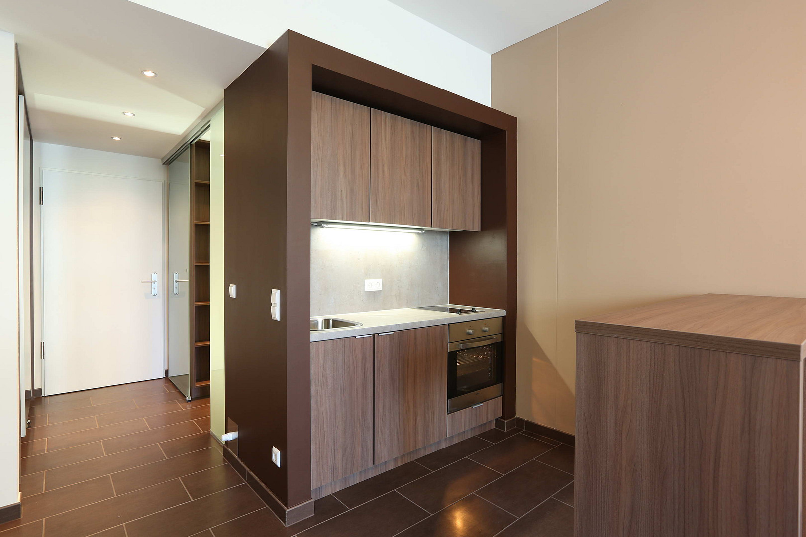 Großes Apartment, Möbiliert, im Zentrum Münchens ab 01.08.26 zu vermieten – Schillerstr.41, 80336 München(Ludwigsvorstadt) – Vorschaubild 17