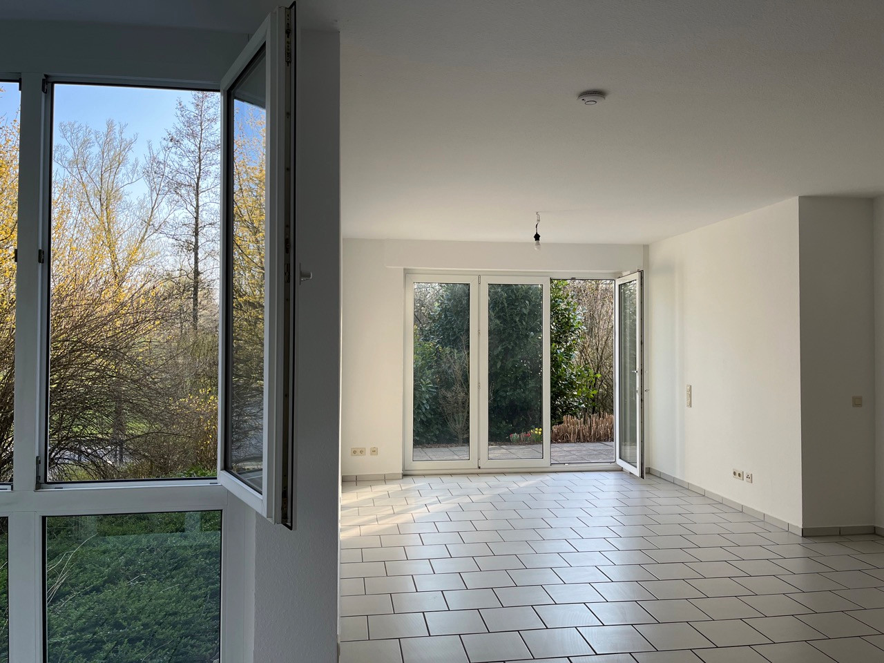 Helle 2-Zimmerwohnung mit Terrasse in perfekter Lage! – 51381 Leverkusen(Lützenkirchen) – Vorschaubild 3