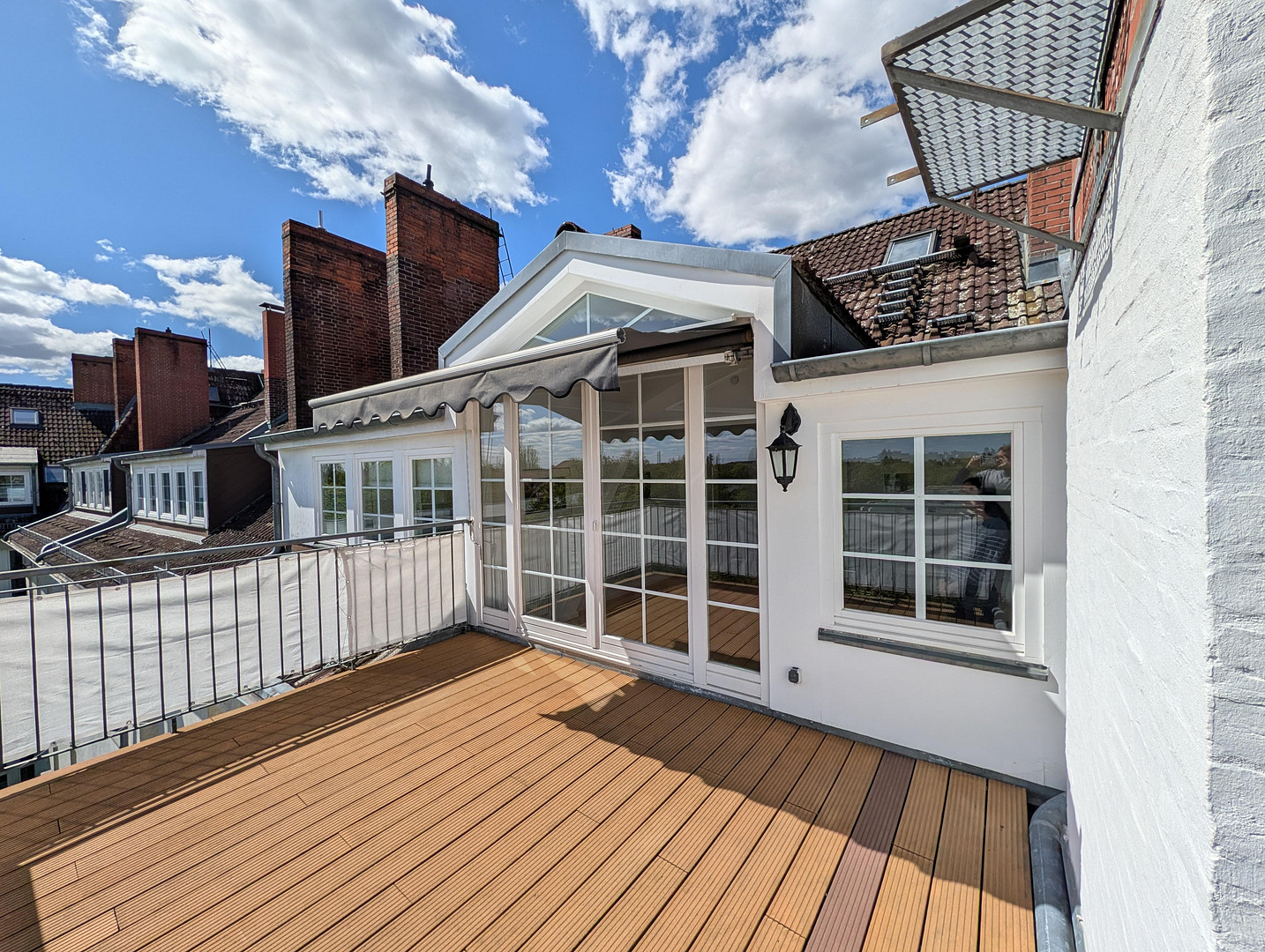 (provisions- u. bezugsfrei) Traumhafte, renovierte 4 Zimmer-Wohnung mit großer Dachterrasse – Berlin(Lankwitz) – Vorschaubild 3