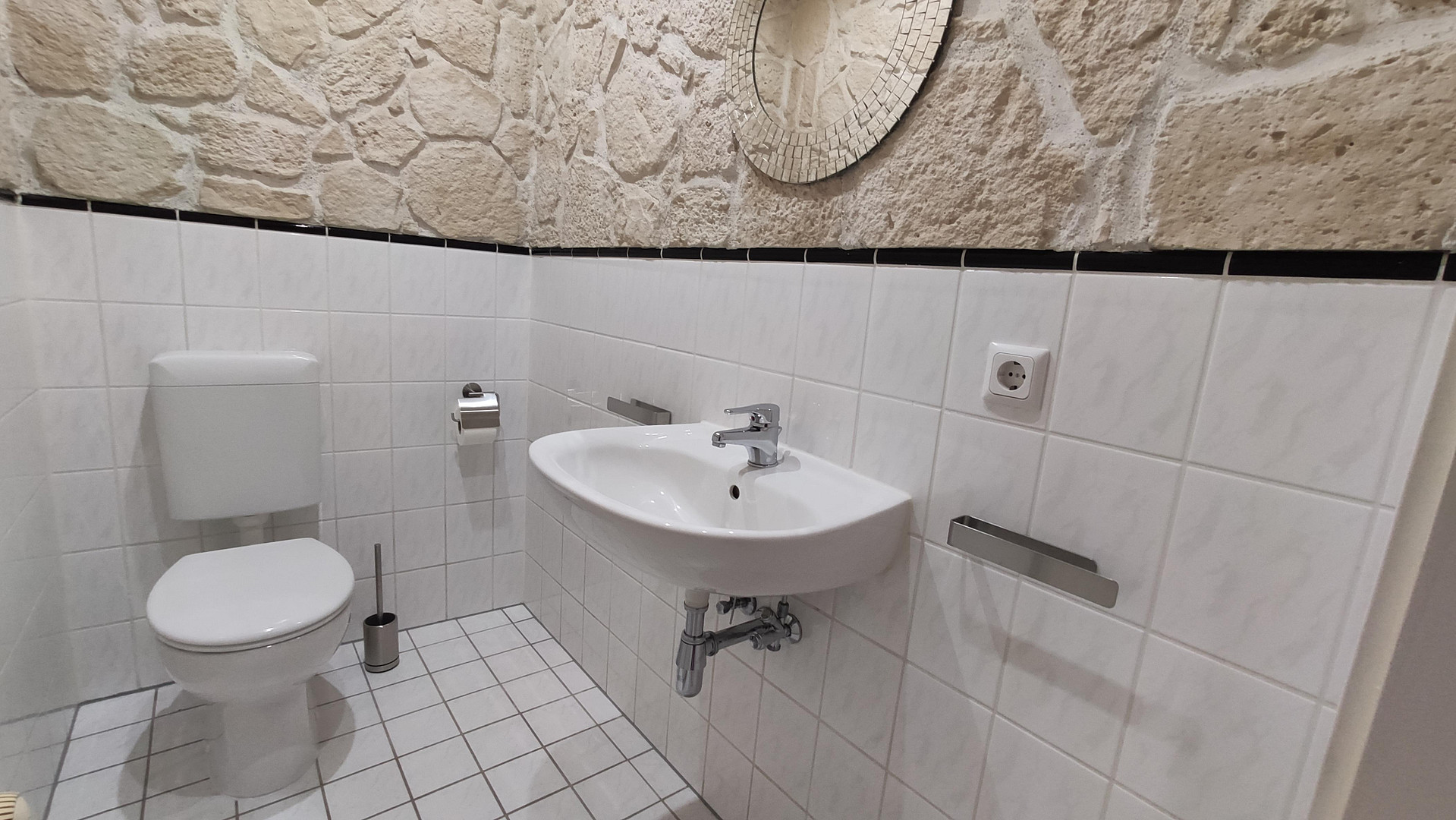 (provisions- u. bezugsfrei) Traumhafte, renovierte 4 Zimmer-Wohnung mit großer Dachterrasse – Berlin(Lankwitz) – Vorschaubild 23