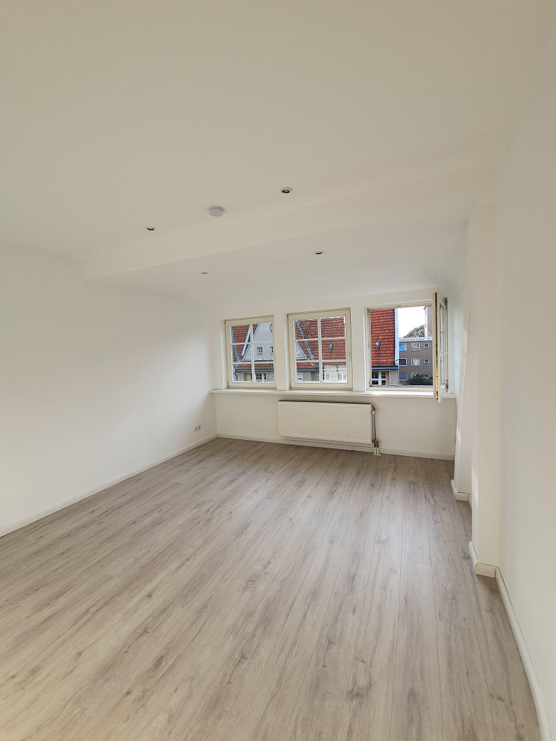 (provisions- u. bezugsfrei) Traumhafte, renovierte 4 Zimmer-Wohnung mit großer Dachterrasse – Berlin(Lankwitz) – Vorschaubild 8